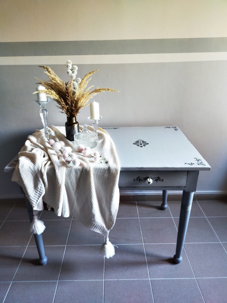 renowacja stołu z drewna 19 768x1024 - STARY ST&Oacute;Ł DREWNIANY - RATUJEMY MEBEL